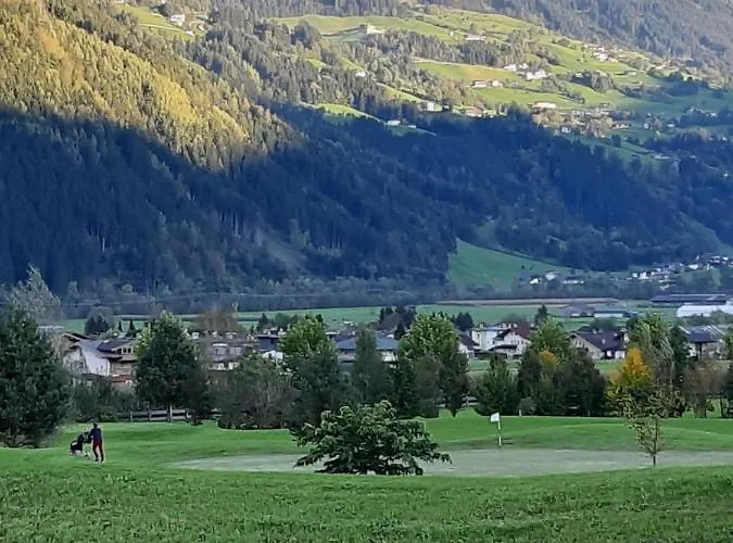 Birgit Lejlighed Uderns